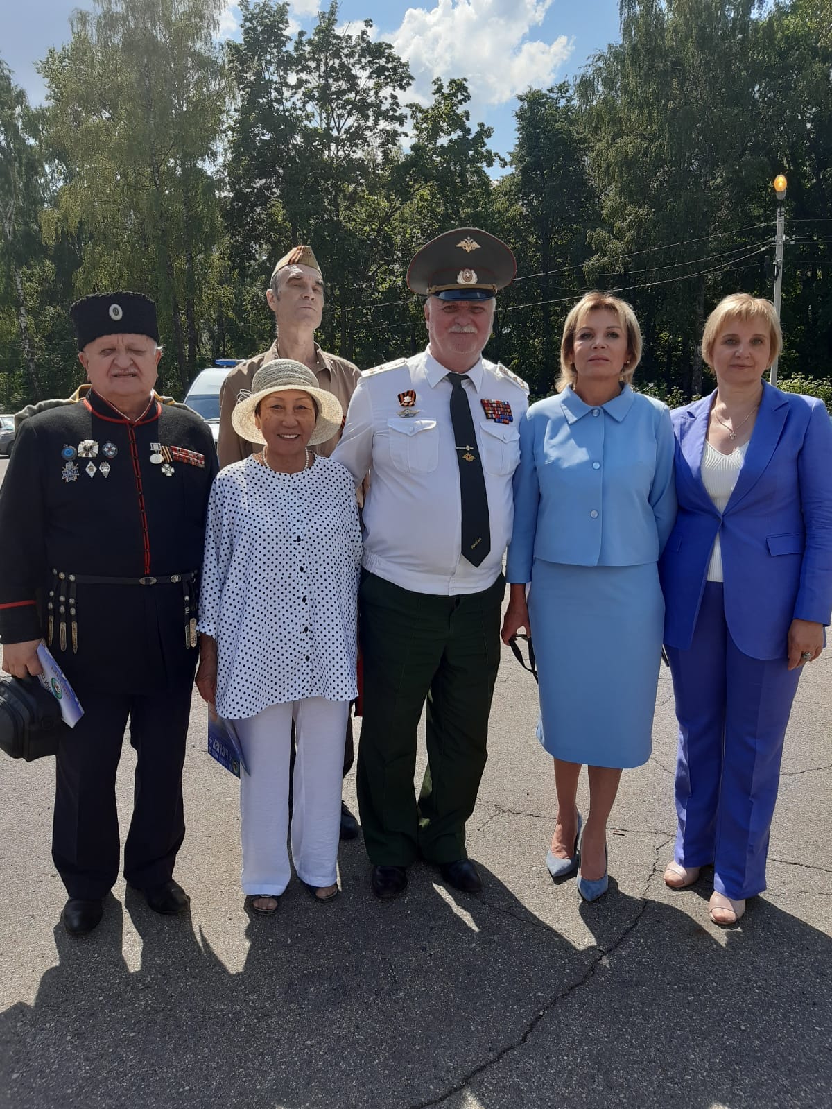 На открытии памятника воинам-якутянам, погибшим в годы ВОВ