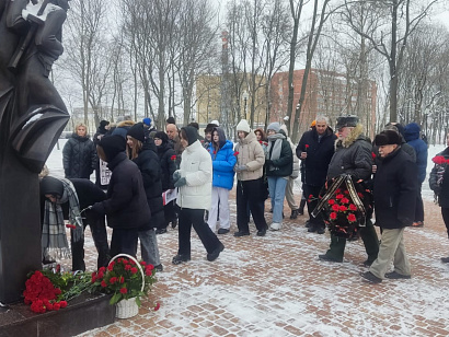 Митинг в Рогожинском парке